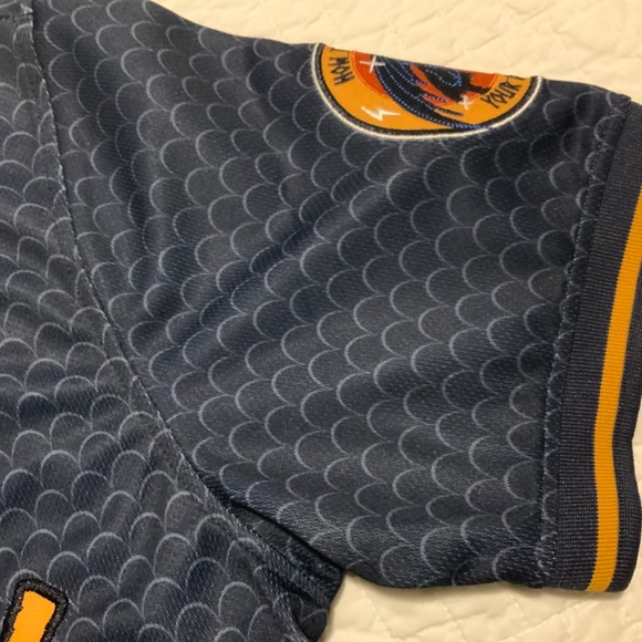 How to Train Your Dragon Toothless Baseball Jersey - Picture 4 of 9